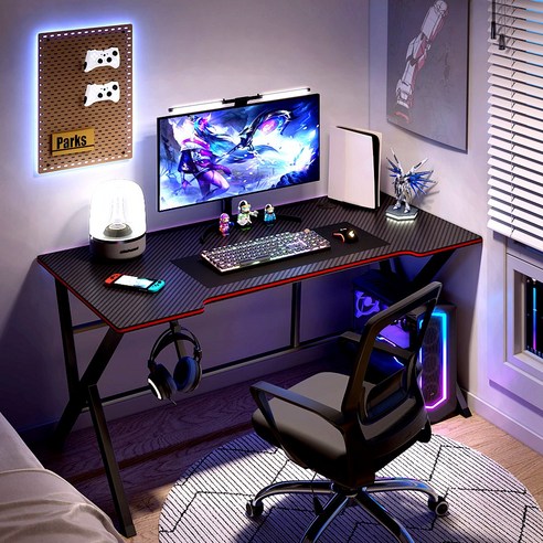 카본 패턴 게이밍 책상으로 나만의 아지트를 완성하세요!