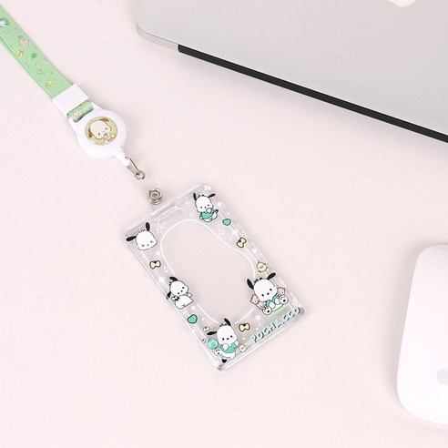 귀여움과 실용성을 갖춘 산리오 포카홀더