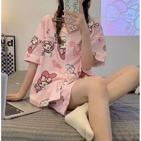 사랑스러움과 편안함으로 꿀잠을 선물하는 마이멜로디 잠옷 세트