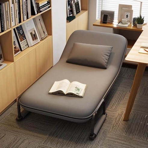 공간 효율성과 편안함을 더하는 실버미어 1인용 접이식 쇼파침대