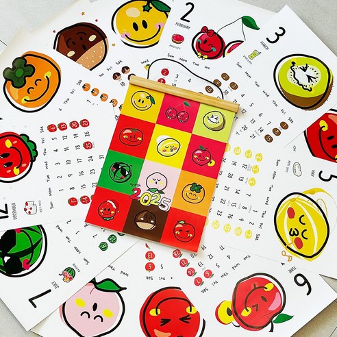 데코아르 멜로우 2025 후르츠 스마일 나무 벽걸이 달력 (2개 세트) 데코아르 멜로우 2025 후르츠 스마일 나무 벽걸이 달력 (2개 세트)