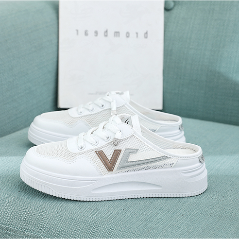 편안하면서도 스타일리시한 여성 운동화