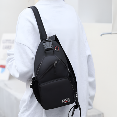 고품질의 다목적 소형 등산 가방으로 모험에 필수품을 편안하고 안전하게 보관하세요.