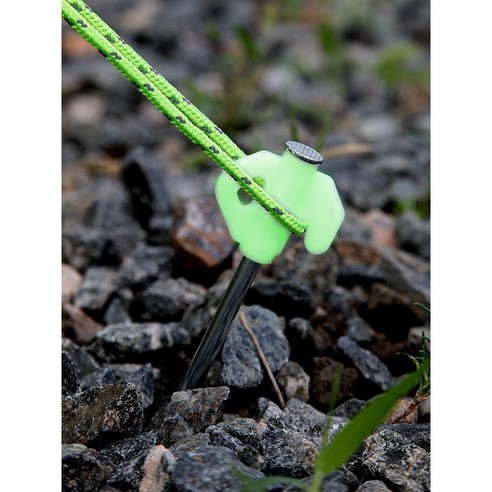 밤에도 빛나는 안전, 견고함과 편리함을 모두 갖춘 야광 단조 텐트팩