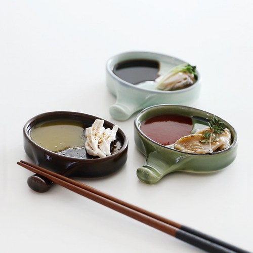 소스수저받침