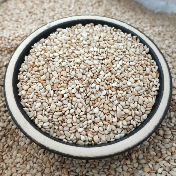 수입 중국산 참깨 6kg (2024년산) 생참깨 수입참깨 (볶지않은것) 기름용 기름짜기용 대용량 한말, 1개
