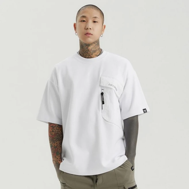 라이프워크 자수 지퍼포켓 반팔티셔츠 LW222TS455
