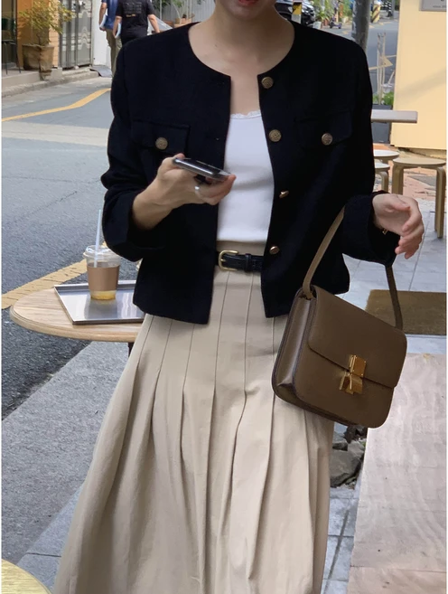 (자체제작) 루어스룸 젤리 가을 간절기 루즈핏 긴팔 골드버튼 포켓 라운드넥 숏 트위드 하객룩 자켓