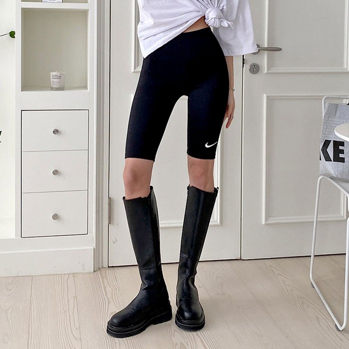 데일리 레디 바이커 5부 워터 레깅스 시원한 사방스판 레쉬가드 하이웨스트밴딩 미시패션 코디 대표 이미지 - 바이커 레깅스 추천