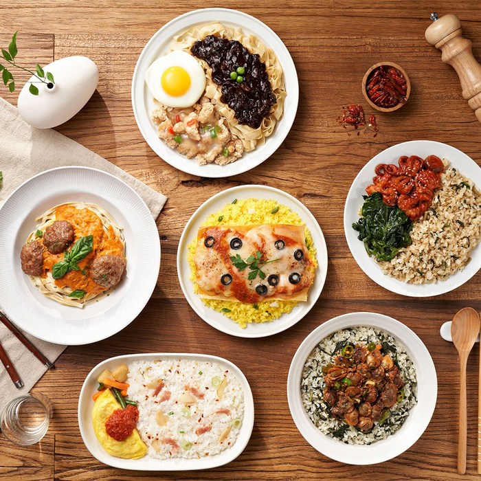 직탁 맛있는 다이어트 식단관리 간편 한끼 양많은 냉동도시락 6종 세트, 3세트(18팩) 대표 이미지 - 점심 메뉴 추천