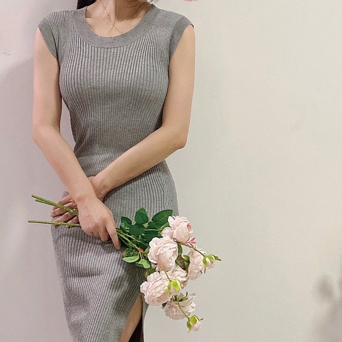 [세인트이브] 자체제작 D200 슬림해보이는 골지 옆트임 민소매 니트 원피스 대표 이미지 - 골지 나시 롱 원피스 추천