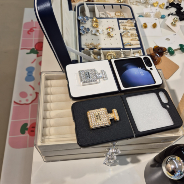 리미다 Z플립6 5 명품 케이스 향수 심플 기본 NO139