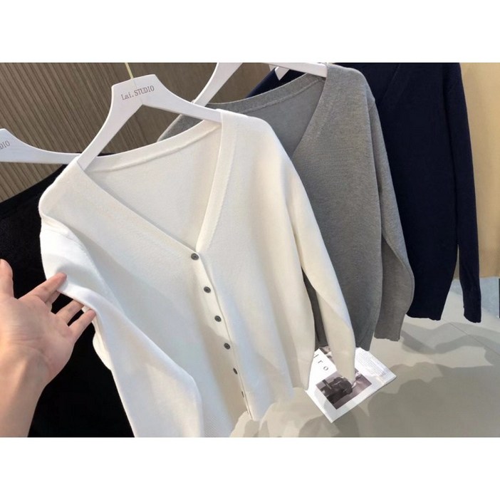 유니픽 여성 봄 양모 V넥 7부 소매 가디건 심플 무버튼 디자인zhb