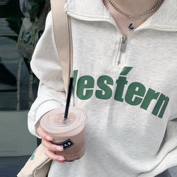 byMUSE 바이뮤즈 반집업 카라 맨투맨 스웻셔츠