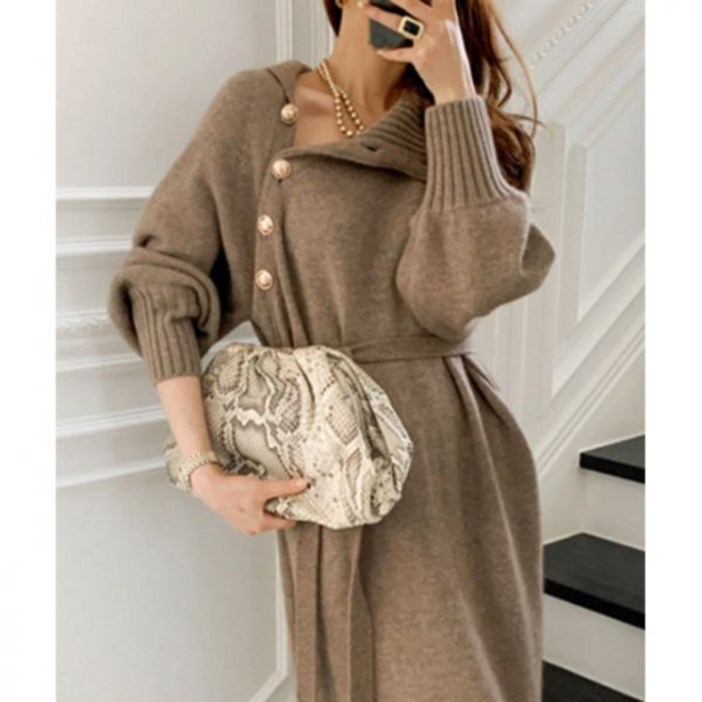 위드기프트 럭셔리 금장버튼 하이넥원피스 패션아이템 여성스타일 데일리룩 모임룩 우아한 여성의류