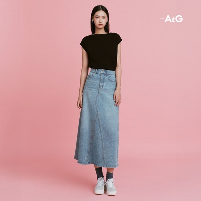 The AtG 더엣지 25SS 칼럼 데님스커트 The AtG 더엣지 25SS 칼럼 데님스커트