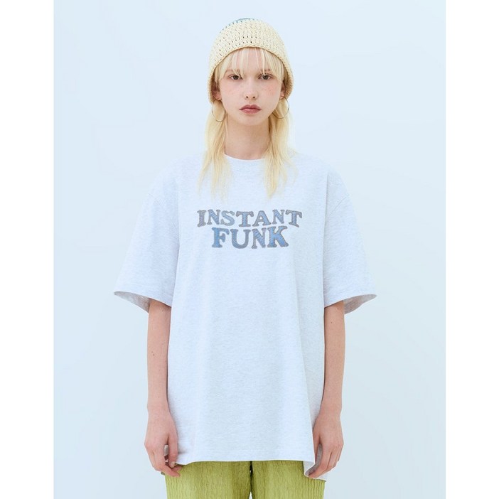 인스턴트펑크 시그니처 데님 그래픽 티셔츠 2230059