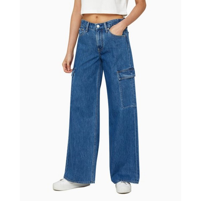 캘빈클라인 진 CALVIN KLEIN JEANS 여성 로우라이즈 배기핏 카고 데님J224275 687974