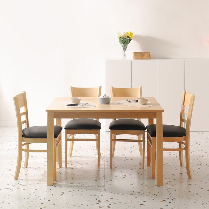 유코스 로빈 4인 고무나무 원목 주방 식탁 세트, 네추럴