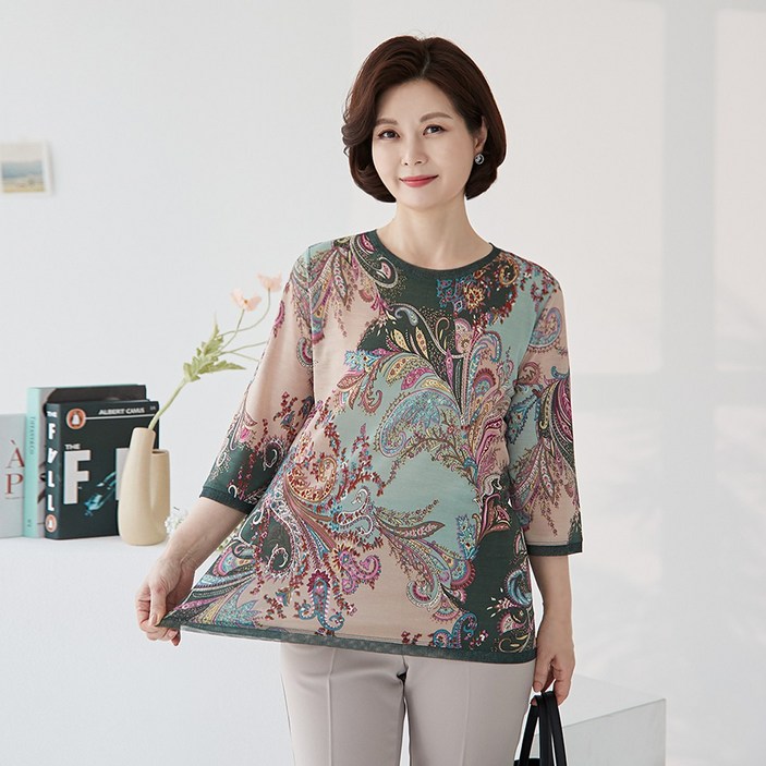 마담4060 엄마옷 나염 티셔츠 간절기 중년여성옷 할머니옷 50대엄마옷 60대엄마옷 빅사이즈 끝단배색티셔츠TE203031