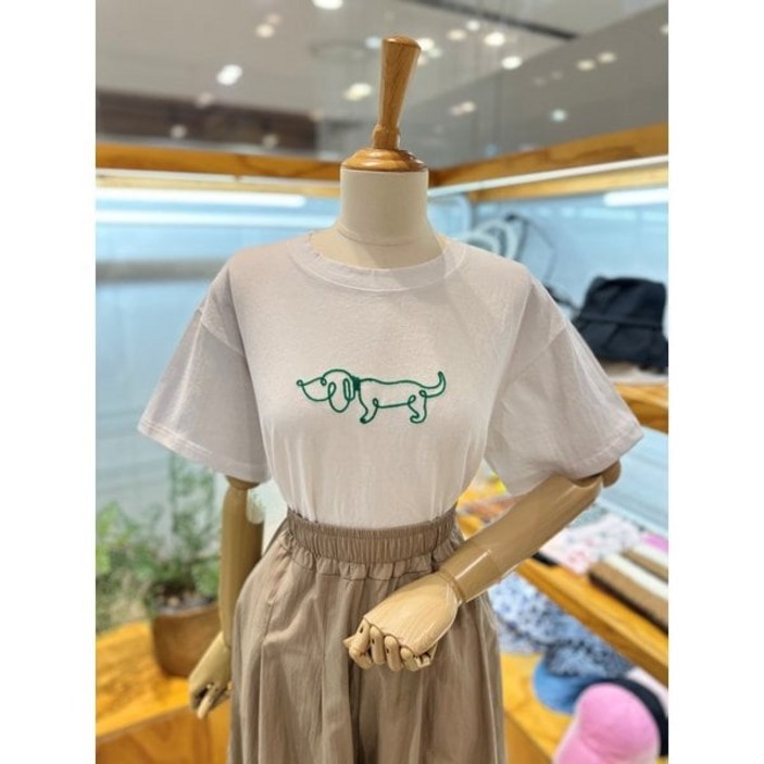레코브 강아지 자수 반팔티셔츠LC41E6ST011A 1290691 레코브 강아지 자수 반팔티셔츠LC41E6ST011A 1290691