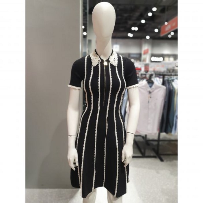 백화점 글로벌픽스 산드로(SANDRO) 세로 스트라이프 반팔 원피스 블랙 SFPRO01882 20 SROW52W15009 아울렛