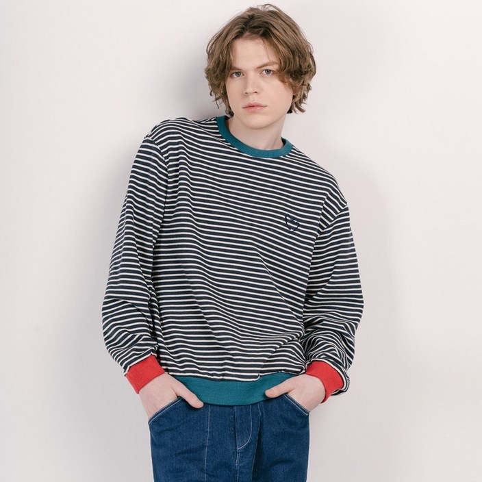 커스텀어스 스트라이프 립믹스 하트로고자수 오버핏맨투맨 CXSCOSKMT202 NAVY