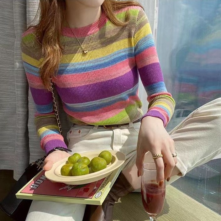 슬림소녀 여성 가을 니트 얇은 스웨터 패션 캐주얼 무지개 스트라이프 긴팔 상의