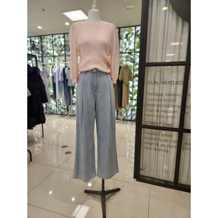 듀엘 DEWE 촤르르한 여름핀턱 청바지 L252PSA440  NC일산