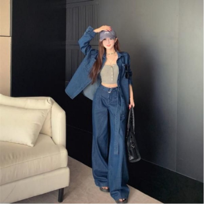 여름 여성 데님 투피스 셋업 세트 루즈핏 와이드 레그 팬츠와 긴팔 셔츠 캐주얼 청청 스타일 시원한 착용감 휴양지 모던한 디자인