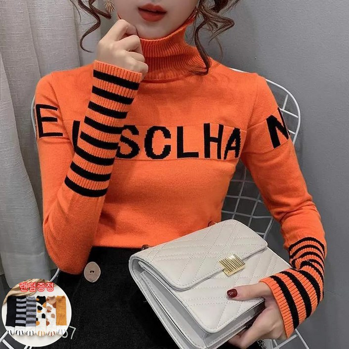 TIYANY 여성용 터틀넥 니트 스웨터 레터링 + 양말 증정