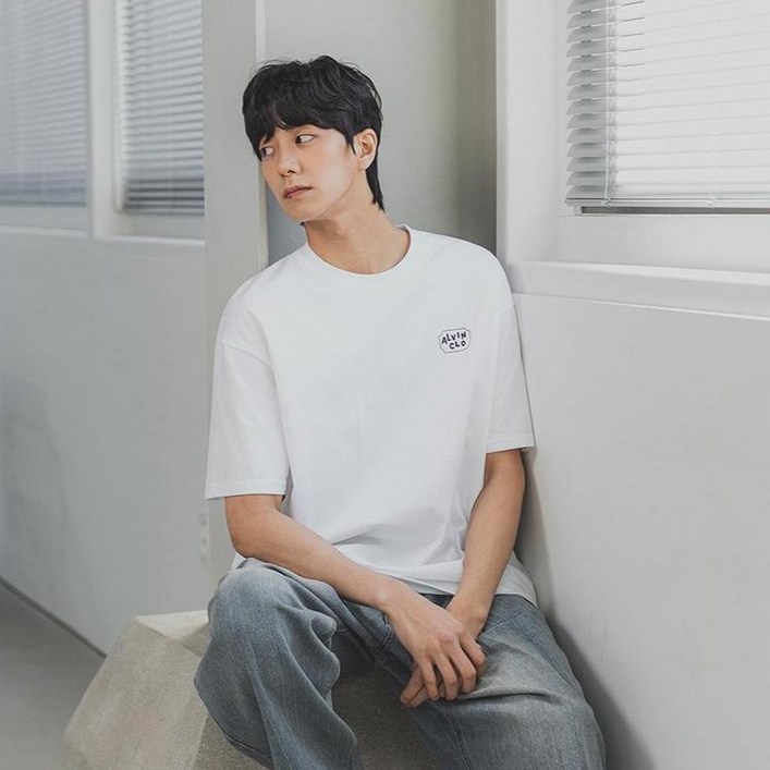 앨빈클로 시그니처 로고 레귤러핏 반팔티 AST4777
