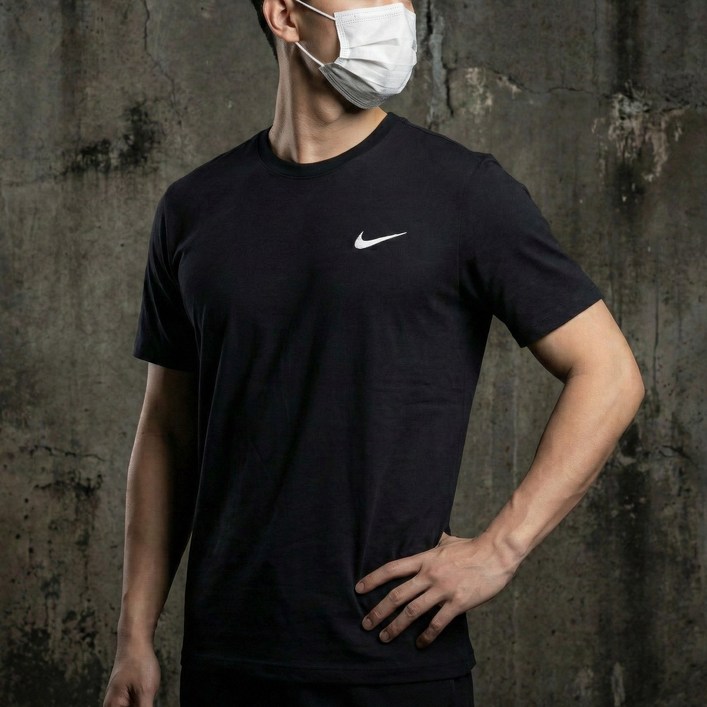 [국내매장판] 나이키 NIKE 남성 드라이핏 UV 하이버스 피트니스 탑 기능성 반팔 티셔츠