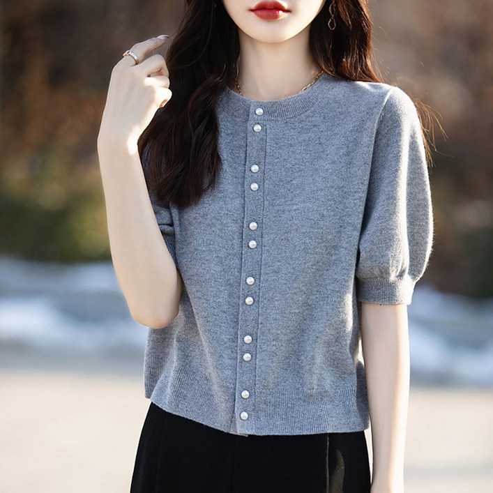 ROYALBELLE 여성 루즈핏 반팔 니트 가디건 라운드넥 쇼트핏 데일리 편안한 심플 가디건 D0021423