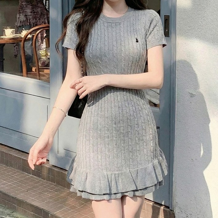 SOSISI 여성 니트 원피스  라운드넥 반팔 꽈배기 프릴 미니 스커트 260561