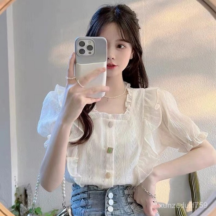 Chephie 퍼프 블라우스 프릴 스퀘어넥 반팔티 Chephie 퍼프 블라우스 프릴 스퀘어넥 반팔티