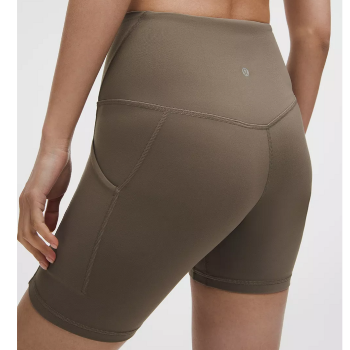 룰루레몬 얼라인 하이라이즈 쇼츠 with 포켓 6인치 여성 레깅스 반바지 휴대폰수납 러닝 마라톤 필라테스 요가 폴댄스 스포츠 운동 숏팬츠 매장판