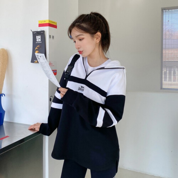 소매 배색형 후드티 블랙 LMATS681FBK 소매 배색형 후드티 블랙 LMATS681FBK