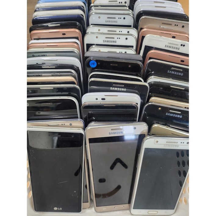 4만원짜리 최저가 스마트폰 공기계 중고폰 모든 통신사 사용중인 유심칩만 끼우시면 바로 사용가능하십니다. 세컨폰, 통화, 문자용 스마트폰 공기계 중고폰 유심기변용, 효도폰 초딩폰