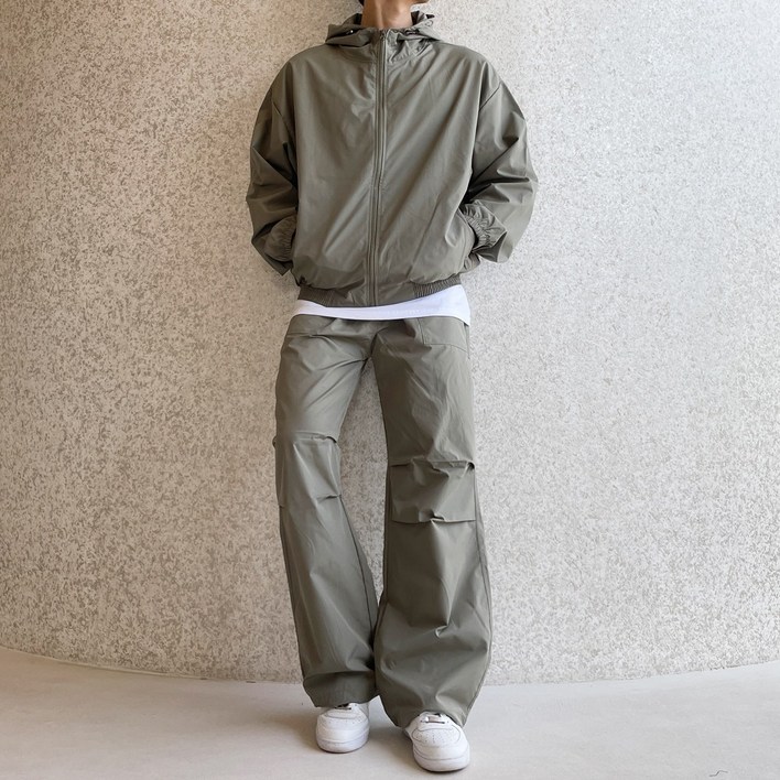 베럴댄나우 남자 오버핏 바람막이 후드집업  무릎 핀턱 와이드 팬츠 상하의 트레이닝 세트