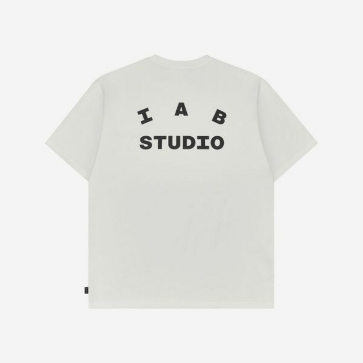 정품 보증 아이앱 스튜디오 티셔츠 화이트 23FW IAB Studio TShirt White 23FW 정품 보증 아이앱 스튜디오 티셔츠 화이트 23FW IAB Studio TShirt White 23FW