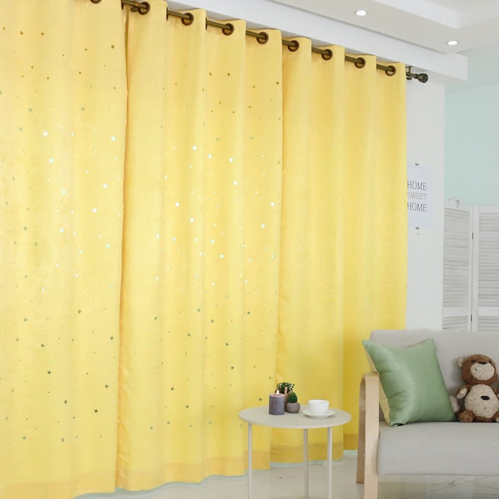 나비손길 별펀칭 화이트암막 긴창 커튼 아일렛형 2p