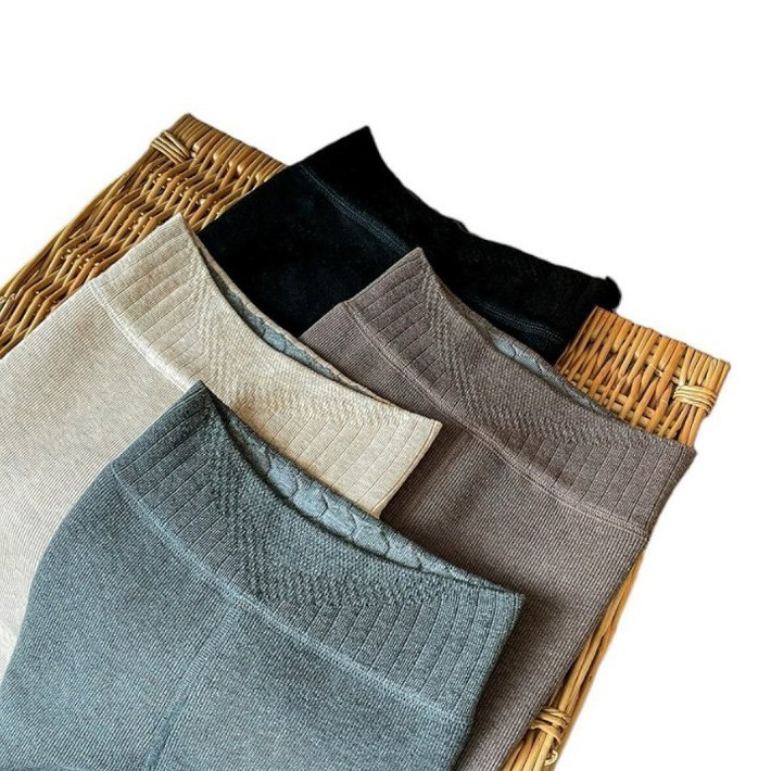 부드럽고 신축성 있는 소재로 편안한 착용감 제공 캐시미어 레깅스