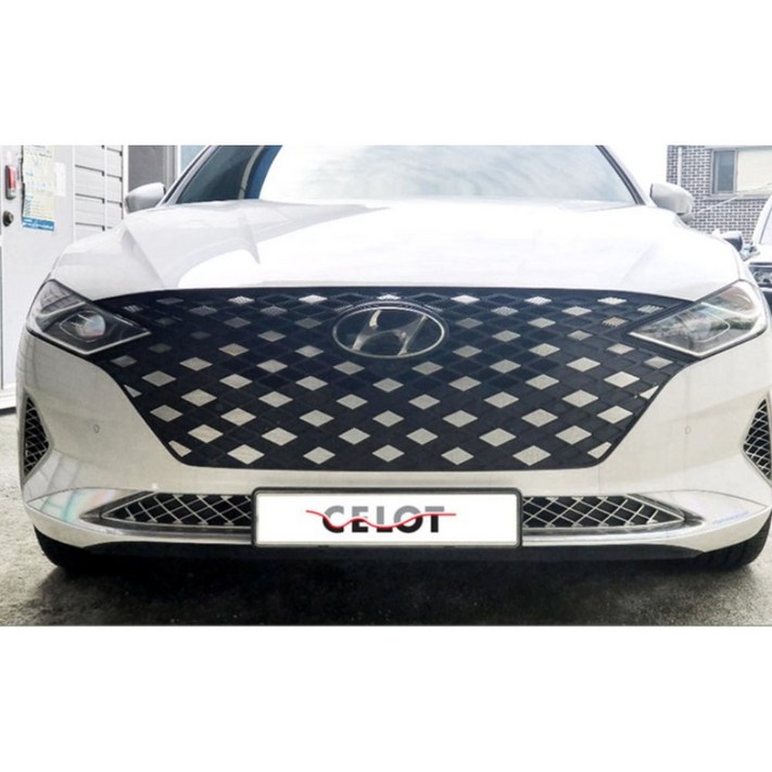 더 뉴 그랜져 번호판 하단이동 마감재비 천공 번호판 가능, 1개, 검정