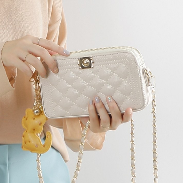 
                                                        루루백 로코코 미니크로스백 + 가방 소품 랜덤 발송
                                                    