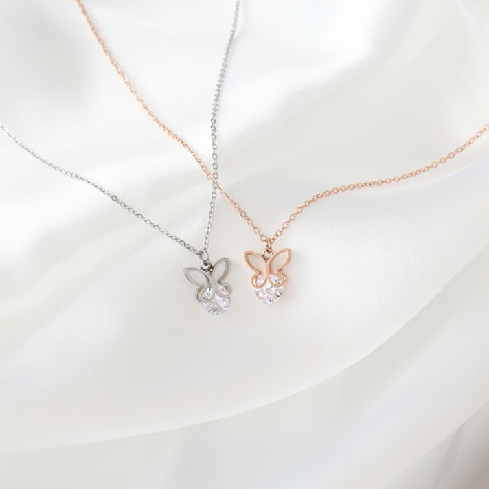 주얼리h 써지컬스틸 큐빅나비 목걸이