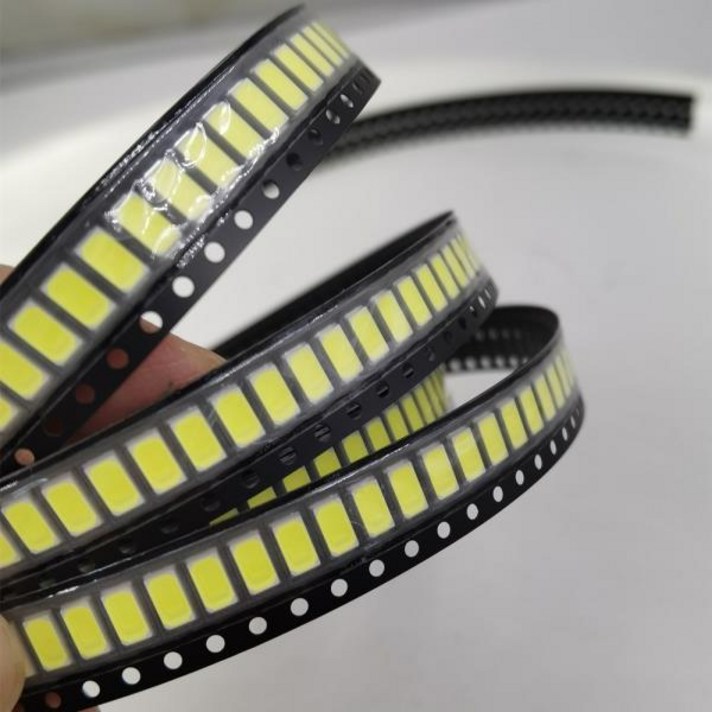 SMD 5730 5630 칩 LED 따뜻한 화이트, 블루, 레드, 그린, 옐로우, 핑크 라이트 다이오드 비즈, LED 스트립 스포트라이트 전구 다이오드 램프 DIY SMD 5730 5630 칩 LED 따뜻한 화이트, 블루, 레드, 그린, 옐로우, 핑크 라이트 다이오드 비즈, LED 스트립 스포트라이트 전구 다이오드 램프 DIY