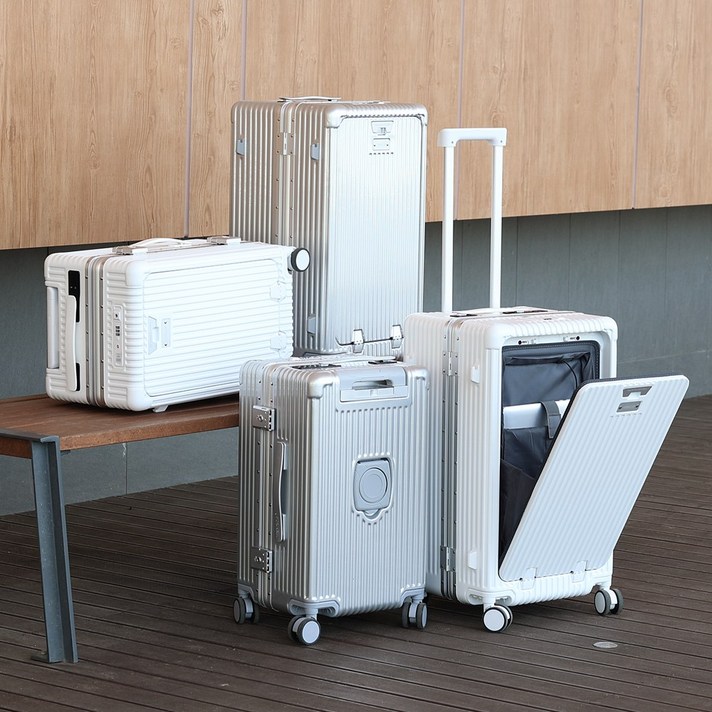 판매자특가 베르지아 대형 하드 캐리어 확장형 무게측정 USB충전 앞포켓 28인치