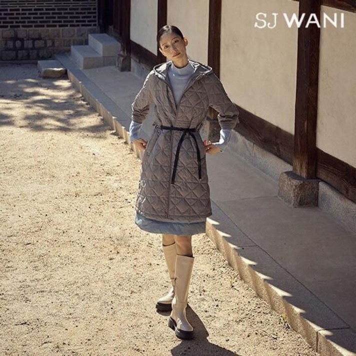 SJ와니 24FW 다운 코트 1종
