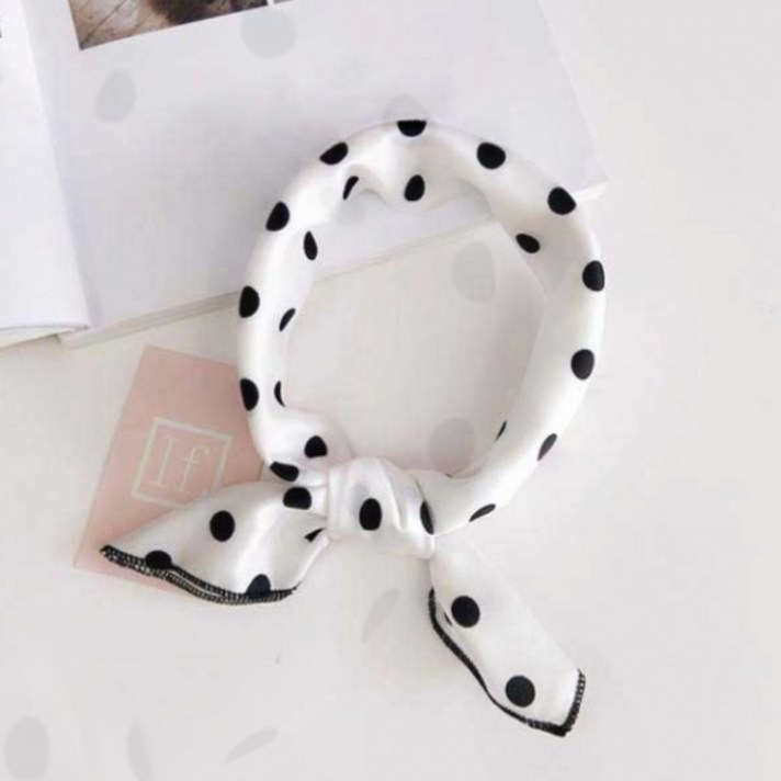 샤랄라 쁘띠 실크 스카프 6호-화이트 땡땡이 쁘띠스카프 엘르스카프 여성실크스카프 루이까또즈스카프 롱스카프 멀티스카프 여성봄스카프 실크쁘띠스카프